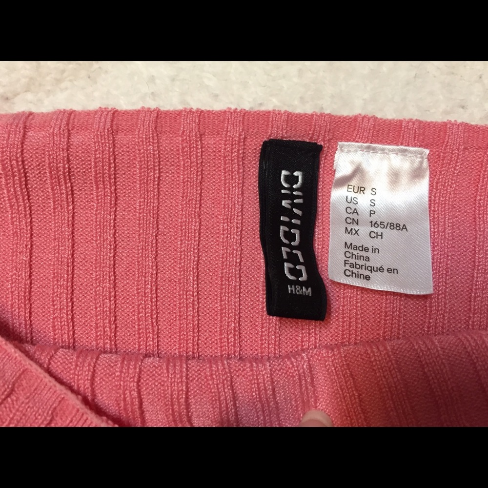 H&M crop - Picture 3 of 3
